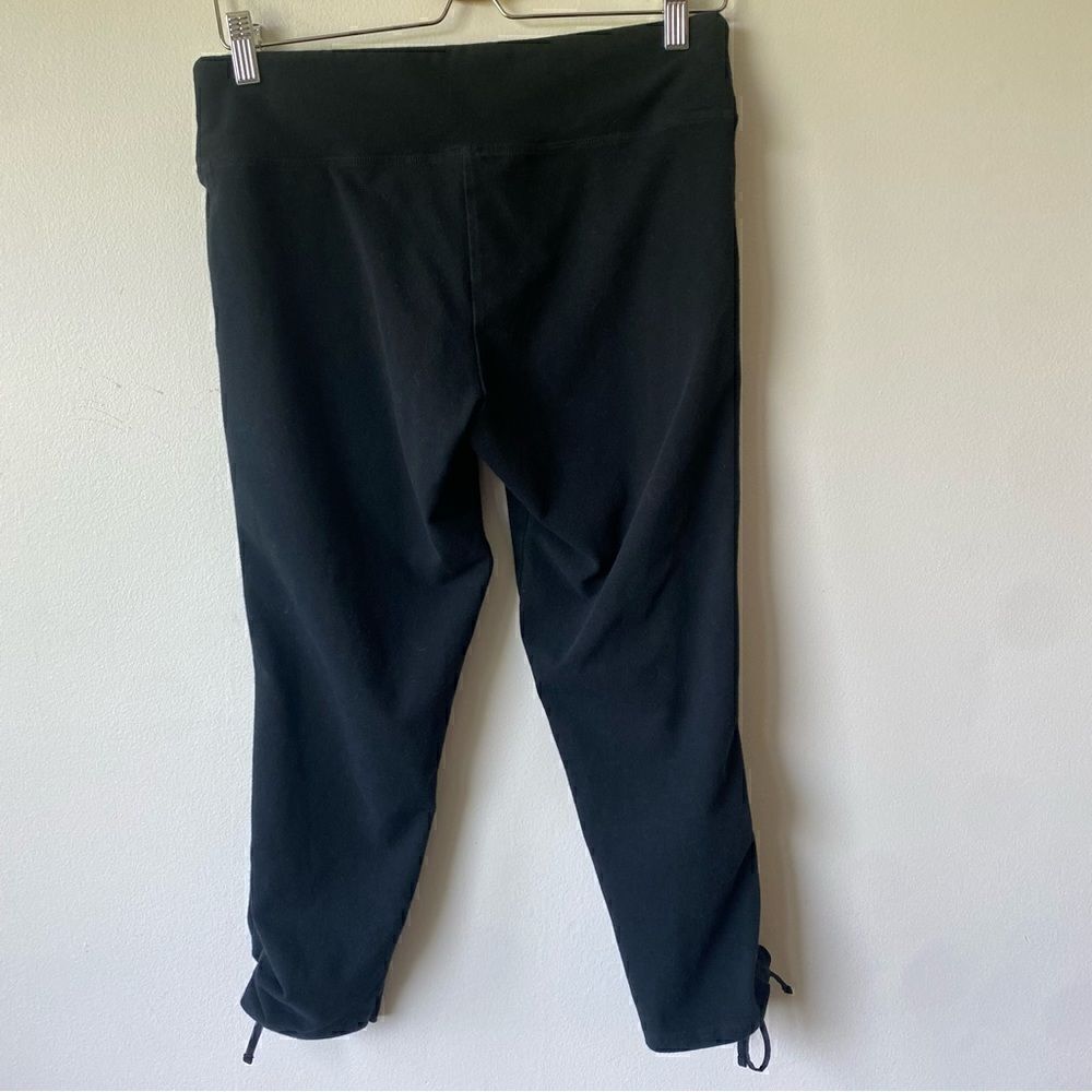 Victoria’s Secret sport cropped mesh detail legging large - Picture 3 of 5